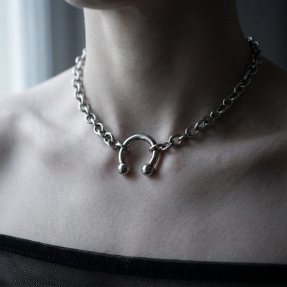 Horseshoe Chain Choker