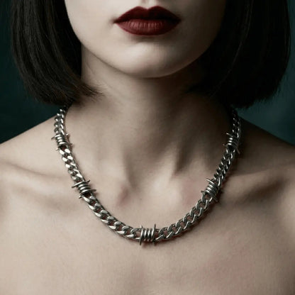 9mm Snare Chain worn, portrait